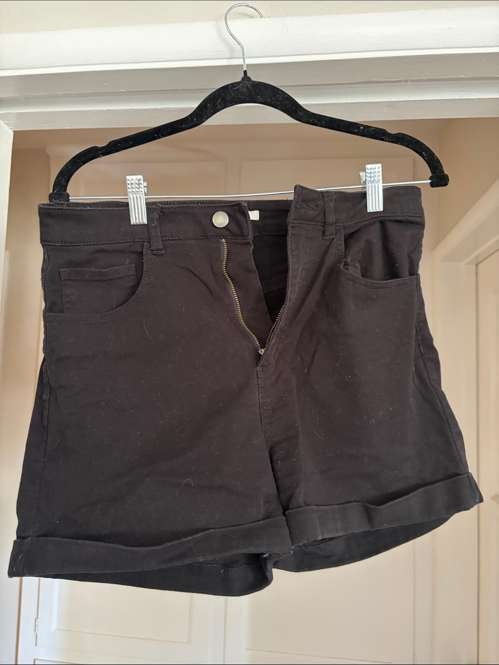 H&M Black High-Waist Rolled Hem Shorts